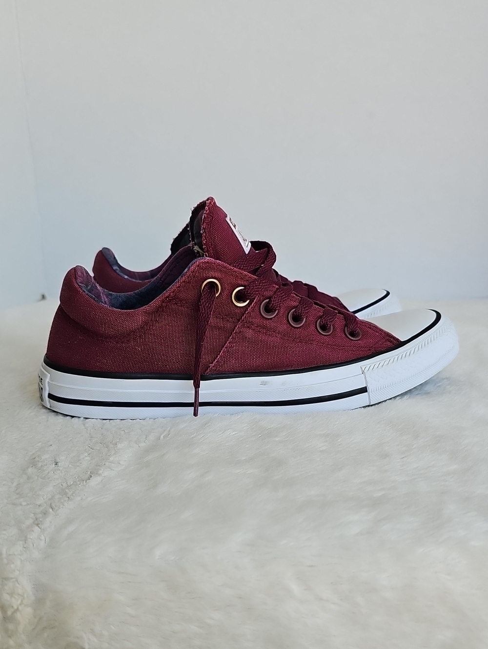 Converse Chuck Taylor All Star Madison Ox Burgundy Plaid Women Size 8